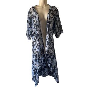 LuLaRoe Black and Blue Floral Kimono